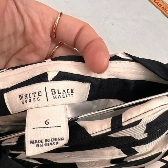 White House Black Market Maxi Dress Size 6 Silk Black White Floral Print Halter - Picture 9 of 12